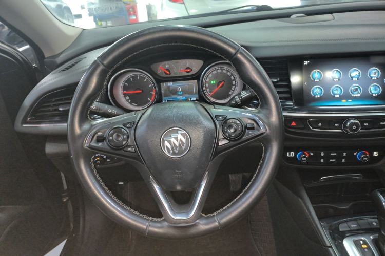 Used Buick Regal 2019 20T Elite Version China V Standard Steering Wheel