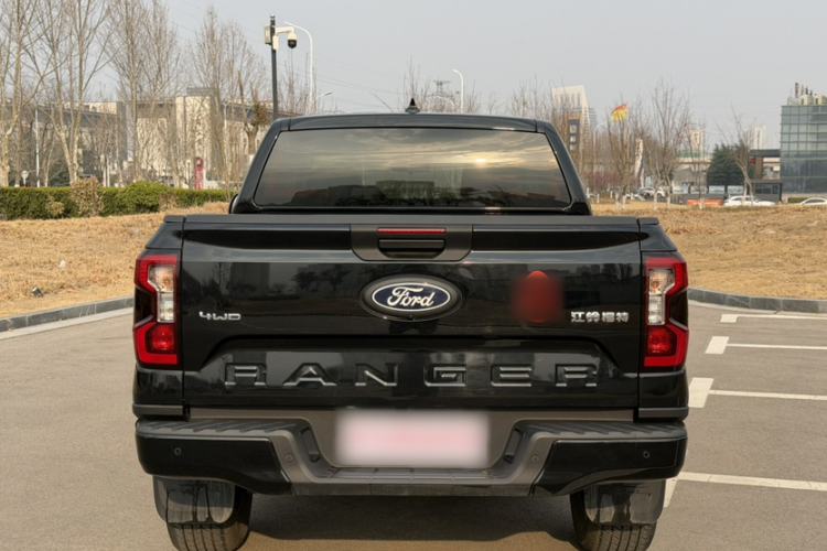 Used Ford Ranger 2023 Trailblazer 4x4 Automatic Version – Gasoline
