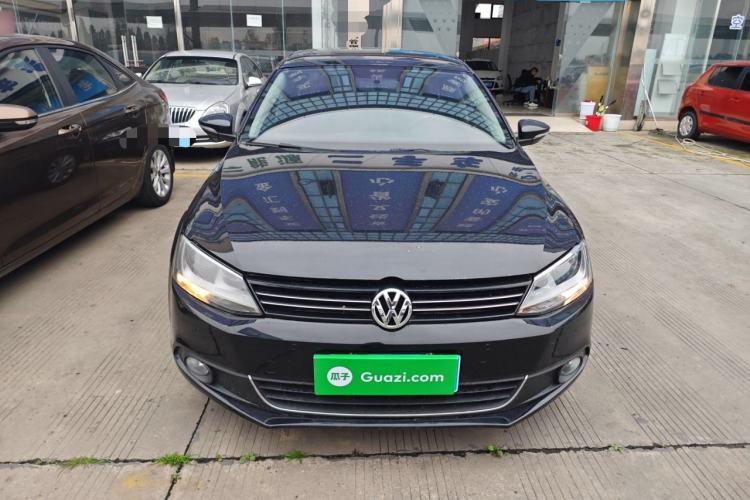 Used Volkswagen Sagitar 2014 Revised Version 1.4TSI Automatic Luxury Edition
