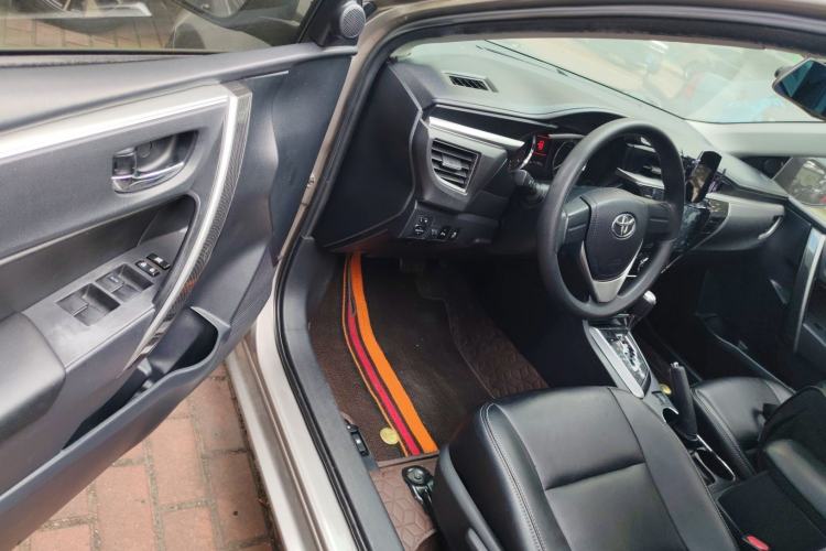 Used Toyota Corolla 2017 1.2T CVT GL-i
