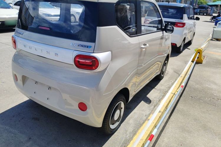 Used Wuling Hongguang MINIEV 2024 3rd Generation 215km Youth Edition