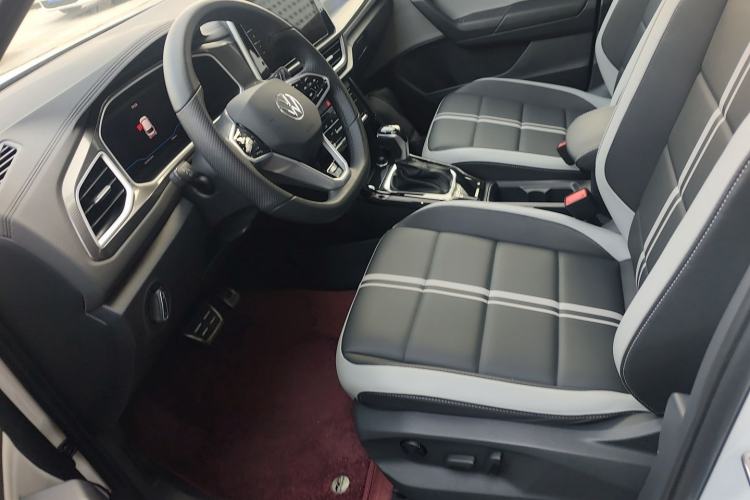 Used Volkswagen T-ROC 2023 300TSI DSG Two-Wheel-Drive Chen Guang Edition