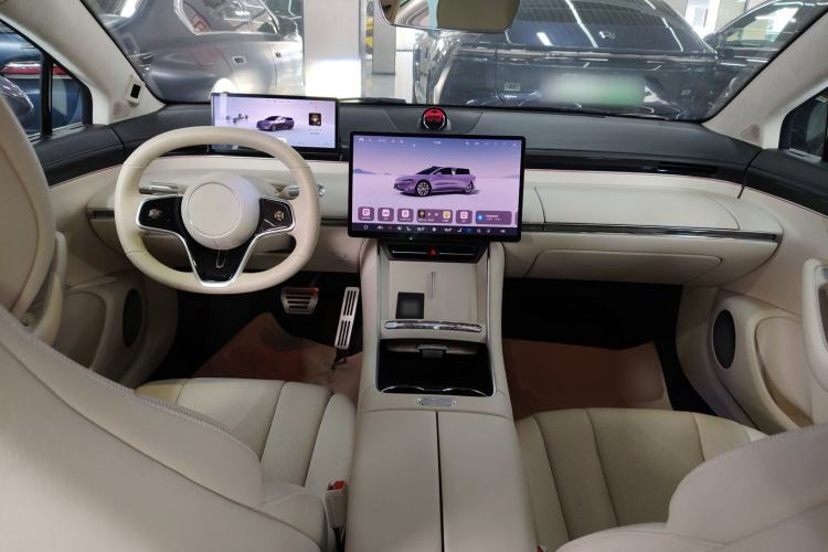 Used Hima Luxeed S7 2024 Ultra Four-Wheel Drive Flagship Edition Center Console