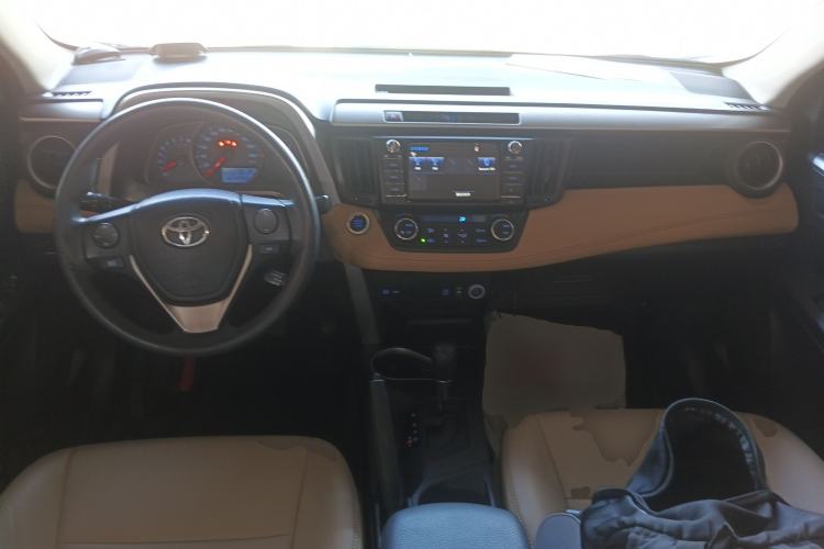 Used Toyota RAV4 2016 2.0L CVT Two-Wheel Drive Fashion Edition China V Standard