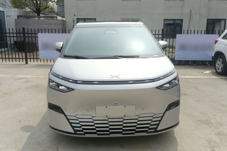 Used XPeng X9 2024 702 Ultra-Long Range Pro Front