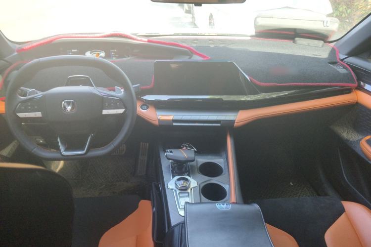 Used CHANGAN UNI-V 2023 1.5T Sport Edition
