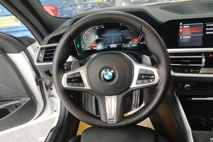 Used BMW 4 Series 2021 Restyled 425i M Sport Night Edition Steering Wheel