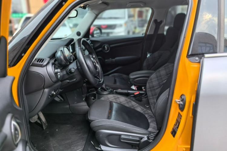 Used MINI MINI 2015 1.5T COOPER Fun Five-Door Edition