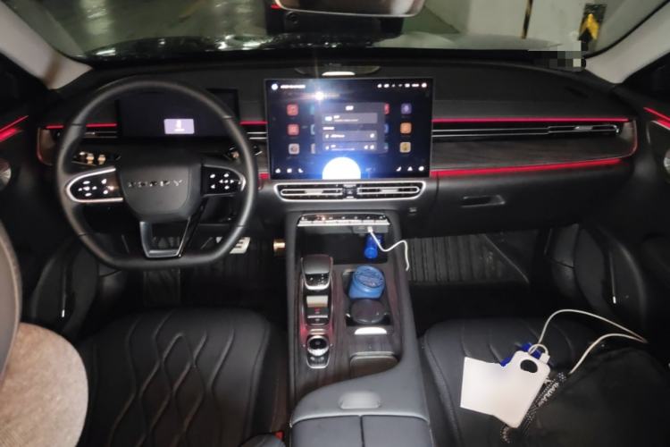 Used Chery Arrizo 8 PRO 2025 Model Pro 2.0T Luxury Version Center Console