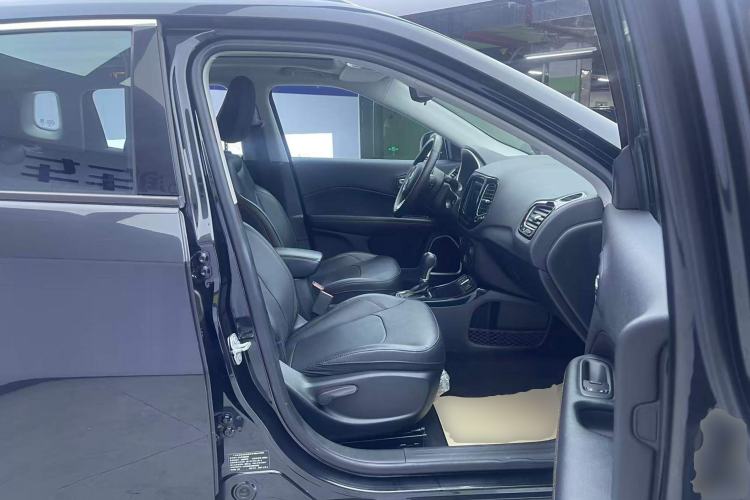 Used Jeep Compass 2019 220T Automatic Family Edition