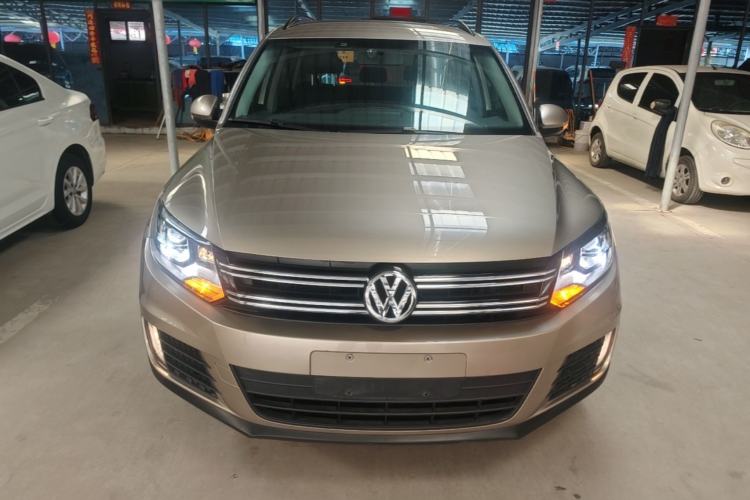 Used Volkswagen Tiguan 2016 300TSI Manual Two-Wheel Drive Trend Edition Front