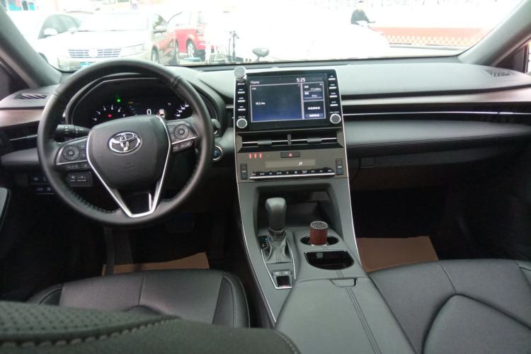 Used Toyota Avalon 2019 2.0L Ambition Edition China VI