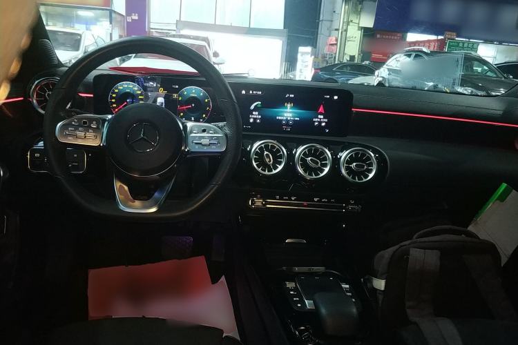 Used Mercedes-Benz A-Class 2020 Restyled A 200 L Sport Sedan Fashion Version
