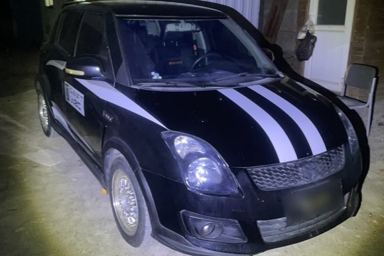 Used Suzuki Swift 2016 1.5L Automatic Fashionable Coolplay Edition Exterior 5