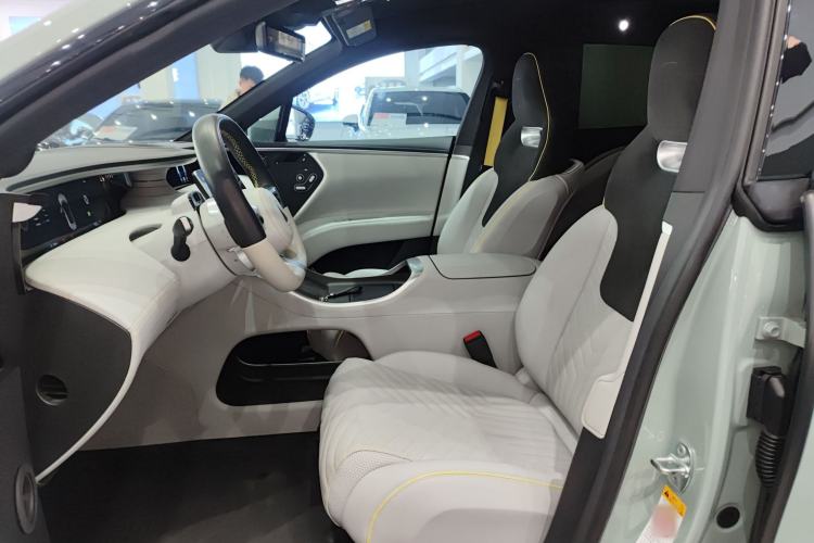 Used Avatr 11 2022 Long-Range Dual-Motor Luxury Edition 5 Seats