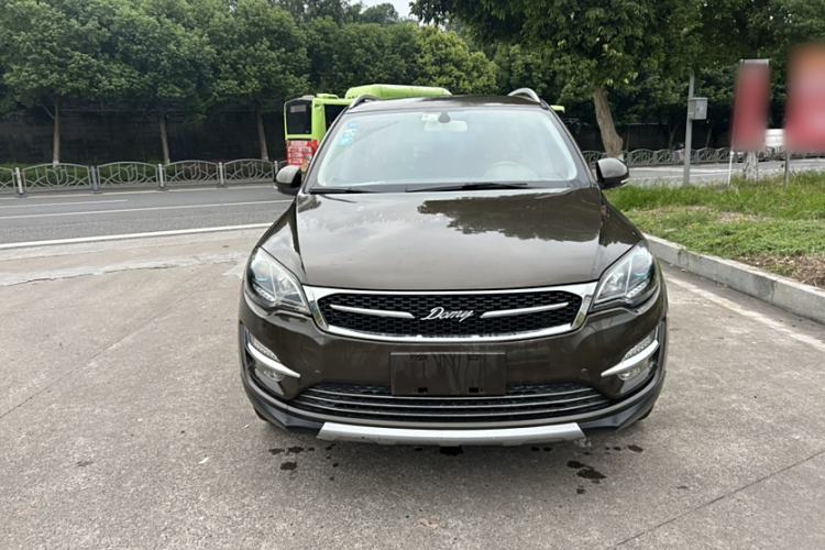 Used Zotye Domy X5 2017 Upgraded Model 1.5T Manual Luxury Edition
