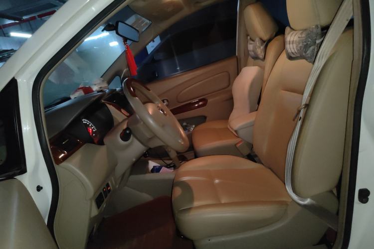 Used Venucia D50 2013 1.6L Automatic Fashion Edition
