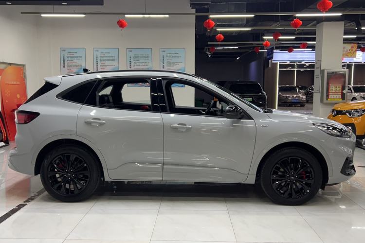 Used Ford Escape 2024 EcoBoost 245 Four-Wheel Drive ST-Line Pro Trim
