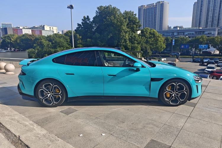 Used Xiaomi Auto SU7 2024 Four-Wheel Drive Ultra-Long Range Advanced Intelligent Driving Max Edition