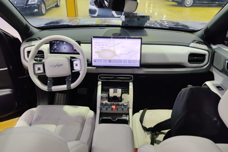 Used Formula Leopard Titanium 3 2025 501 km All-Wheel Drive Intelligent Driving Max Edition