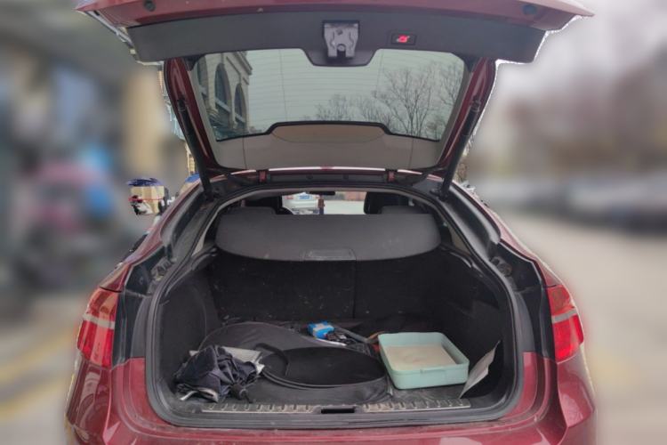 Used BMW X6 2011 xDrive35i Trunk