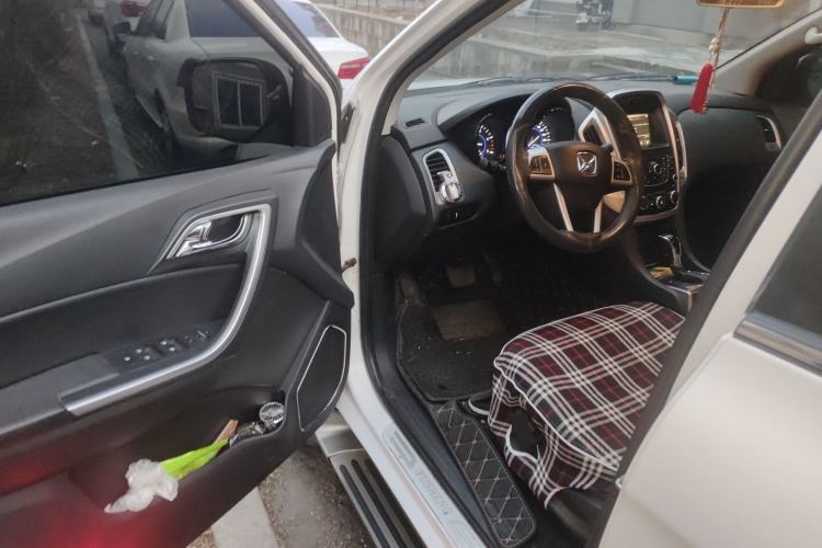 Used JMC Yusheng S350 2013 2.4T Automatic 2WD Diesel Luxury Edition 5 Seats Driver Seat