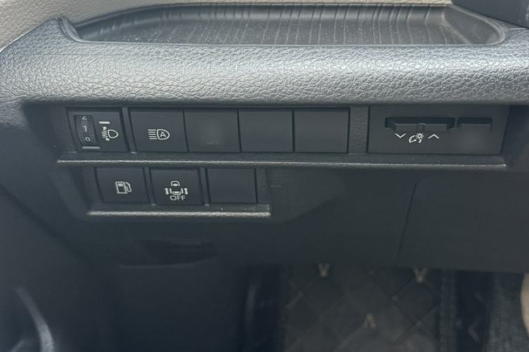 Used Toyota SIENNA 2021 2.5L Hybrid Premium Edition Interior 6