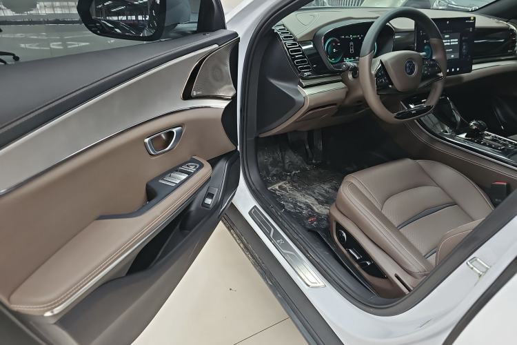 Used BYD Han 2020 EV Long-Range Luxury Model
