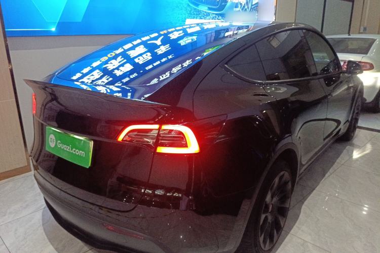 Used Tesla Model Y 2021 Standard Range Rear-Wheel Drive Version Rear Right 45 Deg