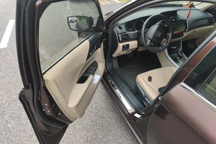 Used Honda Accord 2014 2.0L LX Comfort Edition
