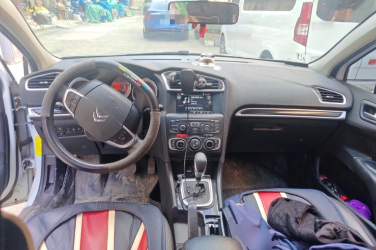 Used Citroen C4L 2014 1.6THP Intelligent Drive Automatic Dynamic Model Center Console