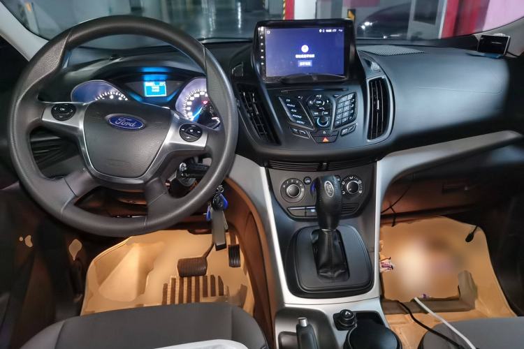 Used Ford Kuga 2013 1.6L GTDi Two-Wheel-Drive Comfort Model
