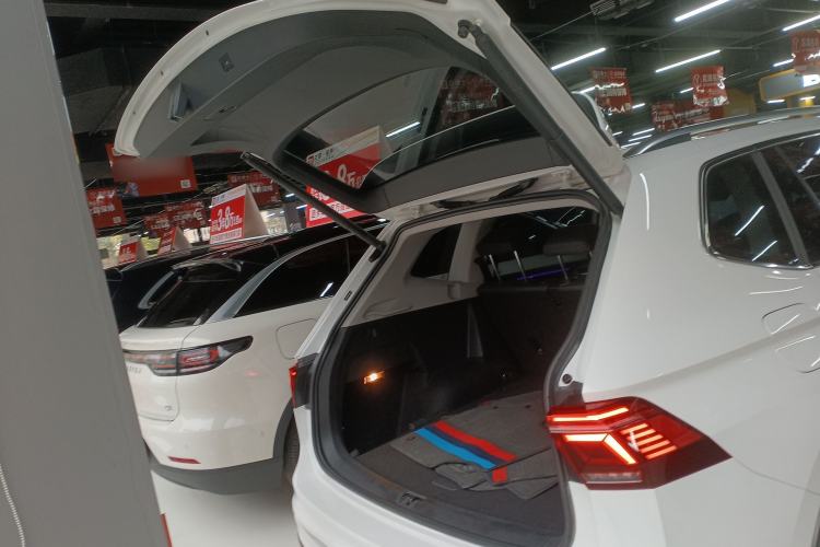 Used Volkswagen Tiguan L 2022 330TSI Automatic Two-Wheel Drive R-Line Enhanced Edition