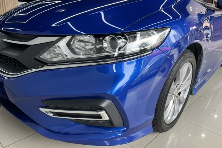 Used Honda Jade 2017 1.8L automatic Comfort version 5 seats Left Front Headlight