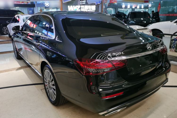 Used Mercedes-Benz E-Class 2022 Second Facelift E 300 L Luxury Edition
