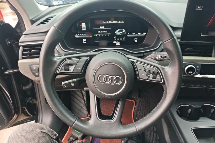 Used Audi A4L 2022 40 TFSI Luxury Prestige Edition Steering Wheel