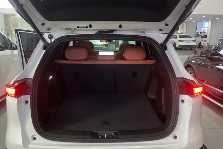 Used CHANGAN CS75 PLUS 2025 4th Generation 1.5T New Blue Whale Smart Flagship Version Trunk