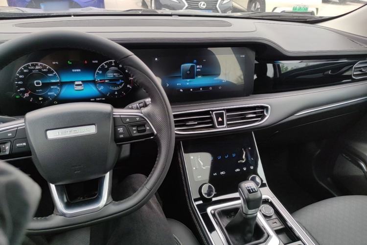 Used JETOUR X90 2021 1.5T Manual Shadow Fun Edition 5 Seats Center Console