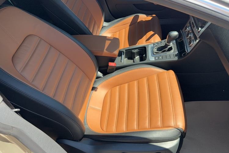 Used Volkswagen FAW-Volkswagen CC 2016 1.8TSI Luxury Model
