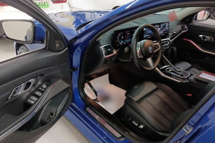 Used BMW i3 2022 eDrive 35 L Driver Seat