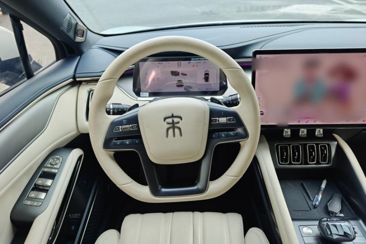 Used BYD Song L EV 2025 662 km Advanced Intelligent Driving Version
