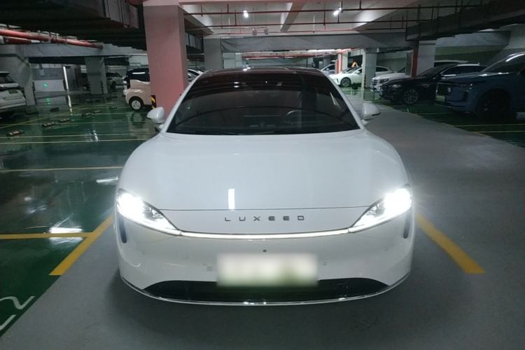 Used Hima Luxeed S7 2024 Pro Rear-Drive Long-Range Version Front