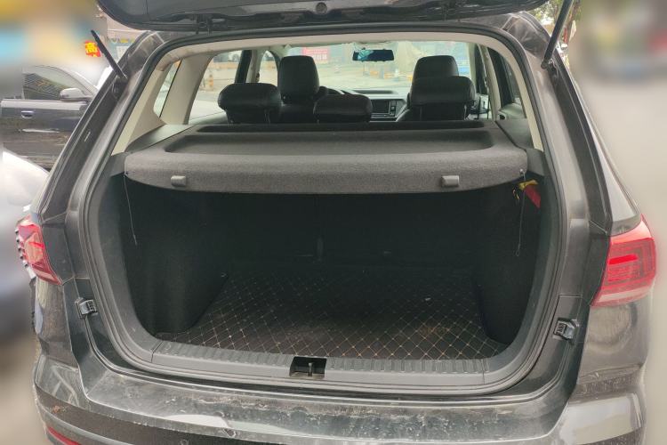 Used Volkswagen Tharu 2020 280TSI Two-Wheel Drive Trend Edition China VI Standard Trunk