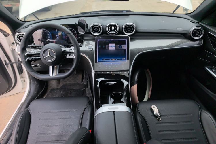 Used Mercedes-Benz C-Class 2022 C 260 L Sport Edition Center Console