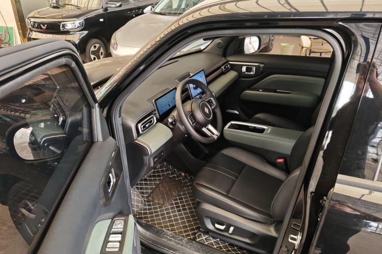 Used Baojun Spark EUV 2025 Smart Luxury Edition 5 Seats Driver Seat