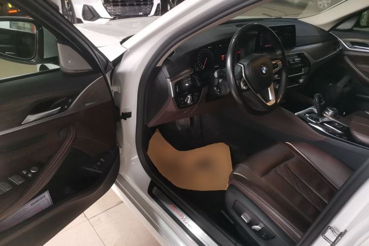 Used BMW 5 Series 2019 530Li Leading Model Luxury Package Driver Seat