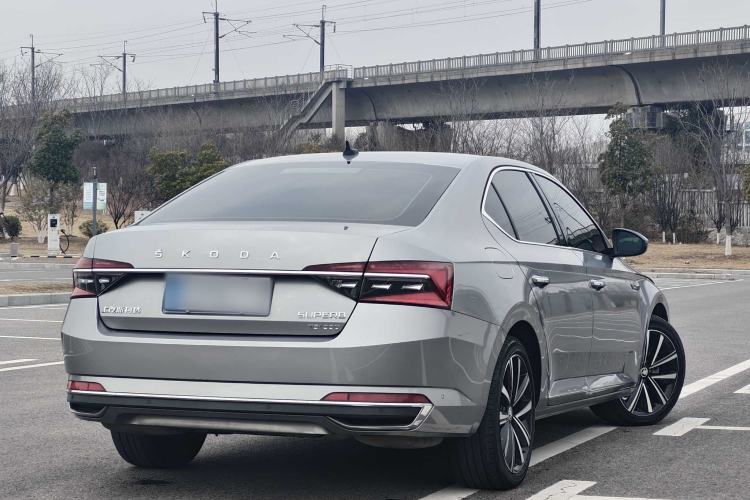 Used Skoda Superb 2022 TSI330 DSG Luxury Edition
