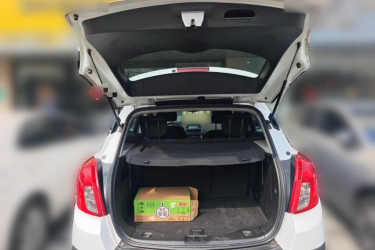 Used Buick Encore 2013 1.4T Automatic Two-Wheel Drive Elite Model Trunk