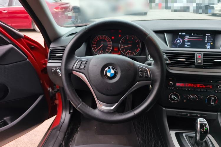 Used BMW X1 2014 sDrive18i Fashion Model Steering Wheel