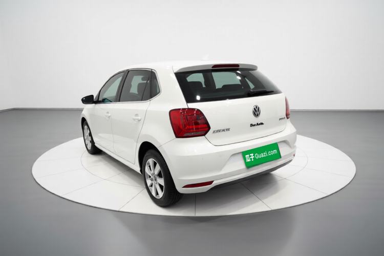 Used Volkswagen Polo 2016 1.4L Manual Fashion Model Exterior 3